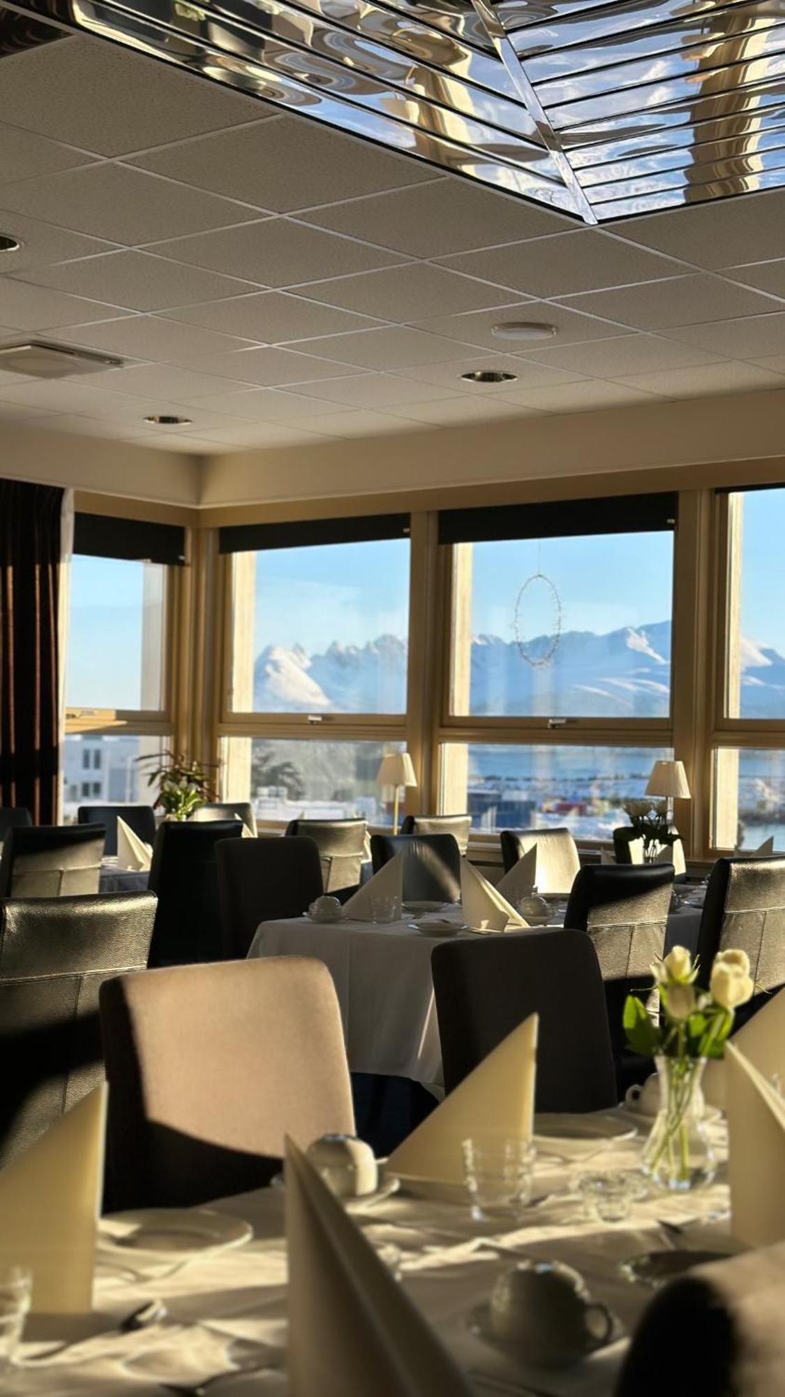 Hotell Maritim Skjervoy Esterno foto