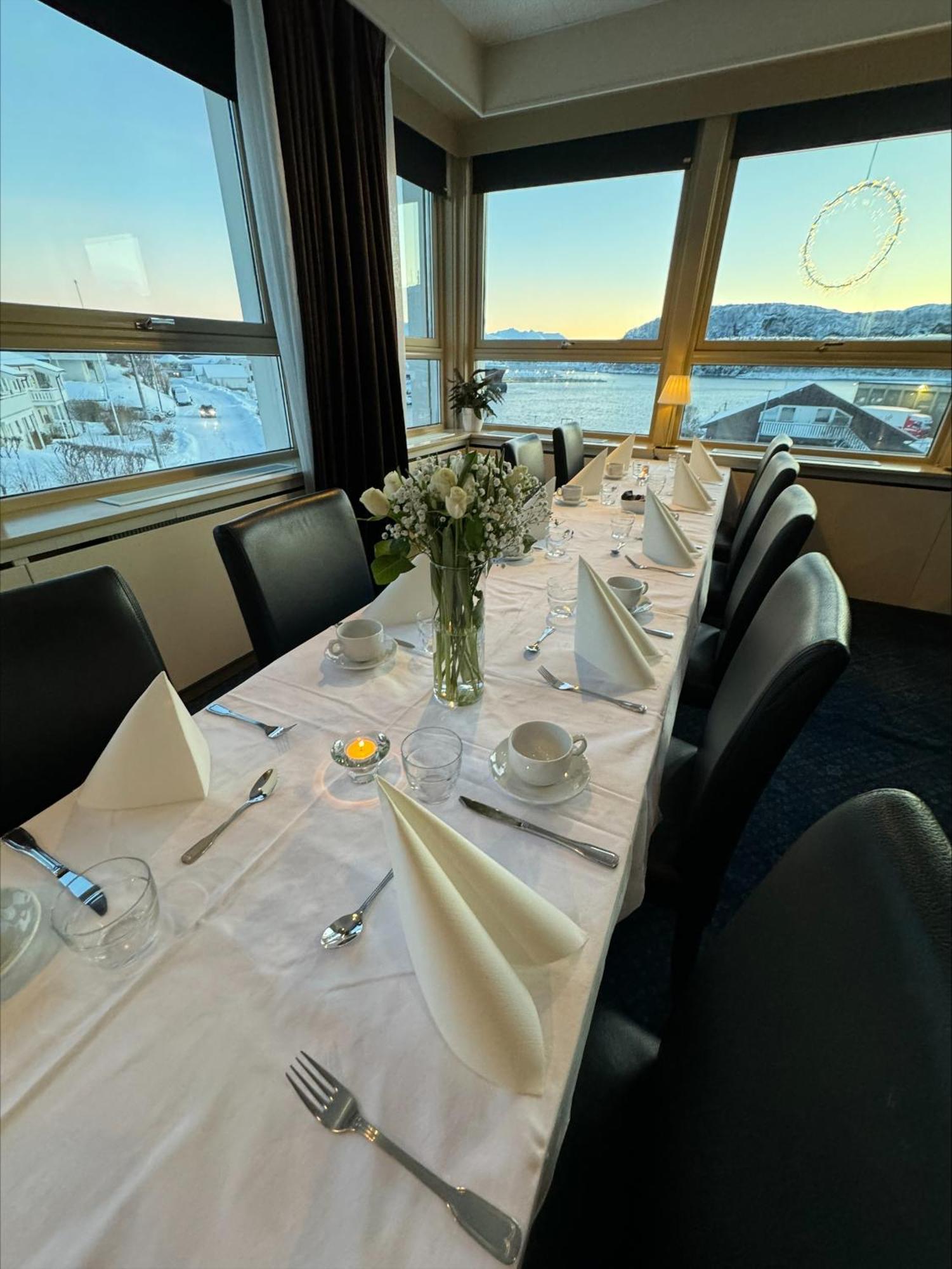 Hotell Maritim Skjervoy Esterno foto