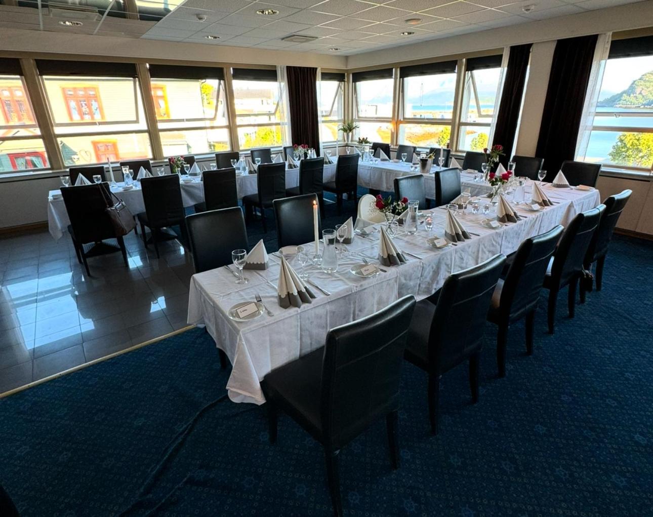 Hotell Maritim Skjervoy Esterno foto